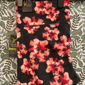 Old Navy Active 7/8 Length Floral Yoga Pants